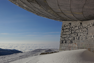 Illustration for article titled Bulgaria's abandoned Socialist monument is secretly on the ice planet Hoth